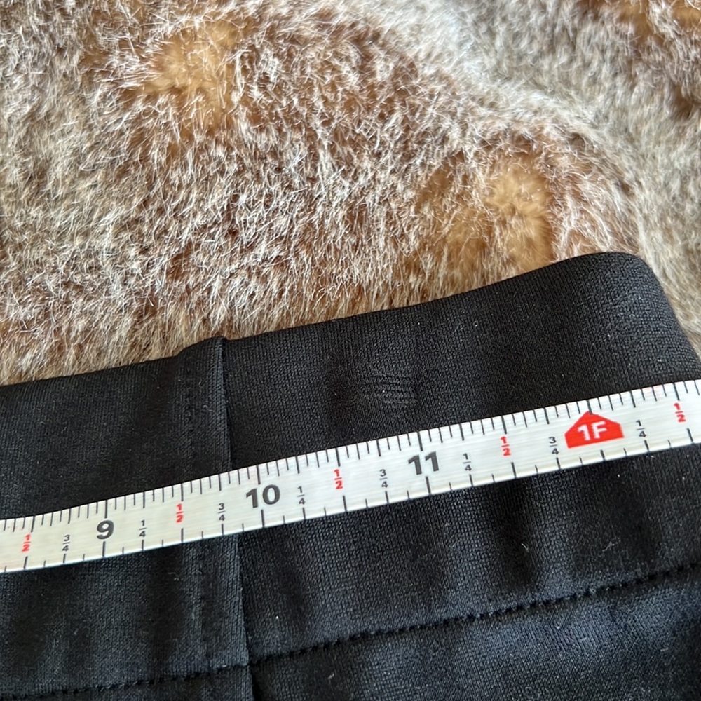 Tobi Front-Zip Mini - Picture 7 of 10